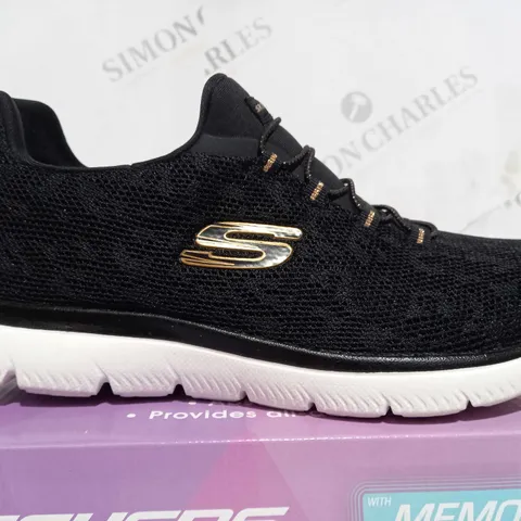 BOXED PAIR OF SKECHERS SUMMITS LEOPARD SPOT BUNGEE SLIP ON BLACK TRAINERS - SIZE 5