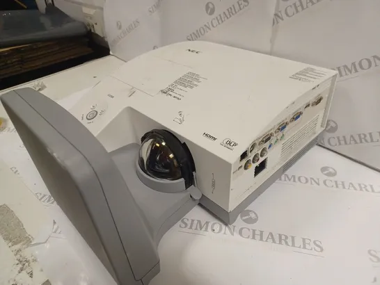 UNBOXED NEC U25X PROJECTOR