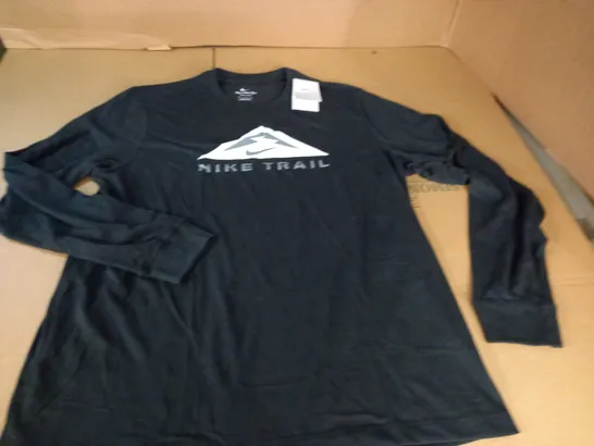 NIKE TRAIL LONG SLEEVE T-SHIRT - XL