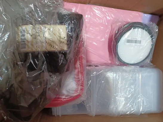 BOX OF APPROXIMATELY 10 ASSORTED HOUSEHOLD ITEMS TO INCLUDE PARTY FAVOUR BAGS, IPAD CASE, PLUG-IN NIGHT LIGHT, ETC