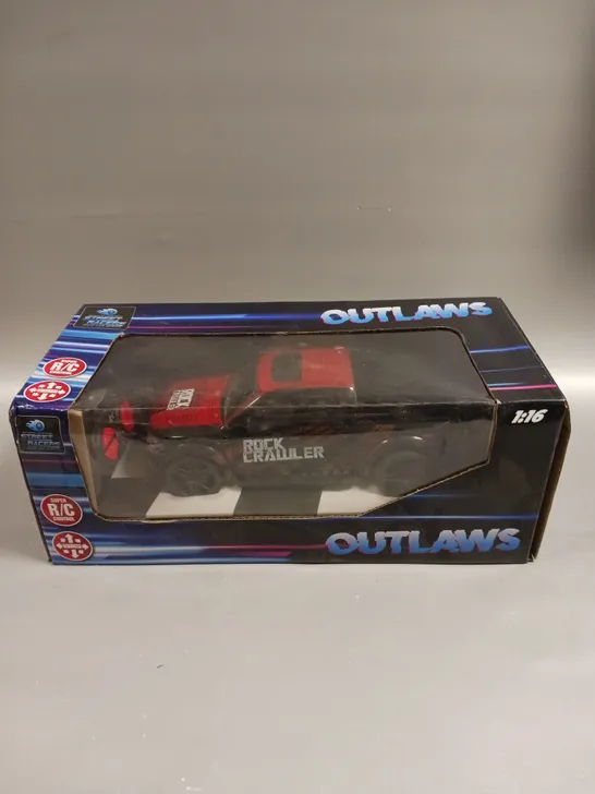 BOXED STREET RACERS OUTLAWS RC CAR 