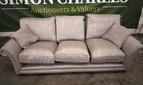 QUALITY DESIGNER PARKER KNOLL 3 SEATER SOFA IN SILVER PATTERNED FABRIC