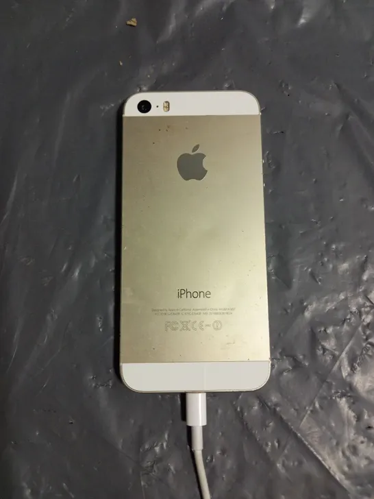 APPLE IPHONE 5S A1457 IN WHITE/GOLD