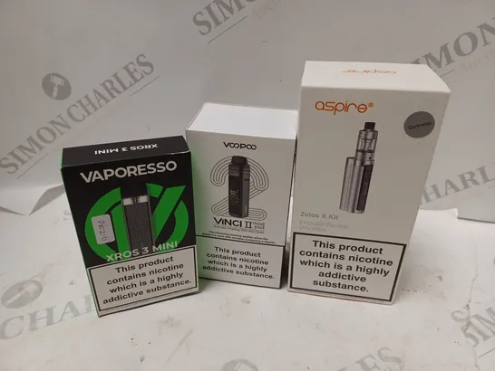 APPROXIMATELY 20 VAPES & E-CIGARETTES TO INCLUDE VAPORESSO XROS 3 MINI, VOOPOO VINCI II, ASPIRE ZELOS X KIT, ETC