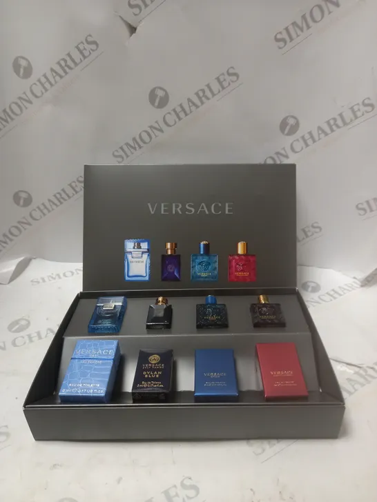 VERSACE MENS GIFT SET 4 X 5ML EDT/EDP BOXED MINIATURES DISCOVERY SET.