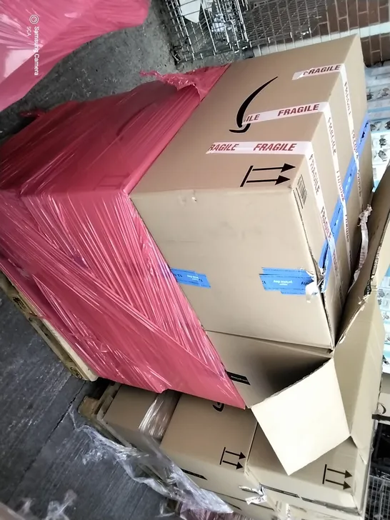 PALLET OF ASSORTED ITEMS TO INCLUDE LINDT CHOCOLATE, DVDS, BATH BOMBS, USB CHARGERS ETC
