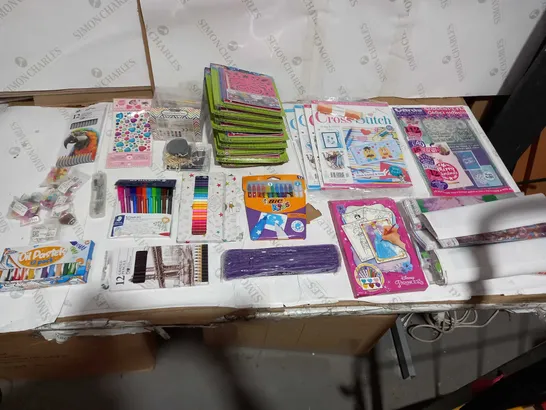 LOT OF APPROX 35 KIDS ARTS AND CRAFTS SUPPLIES