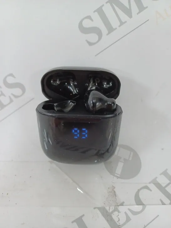 BOXED OYIB MD058A TRUE WIRELESS EARBUDS IN BLACK