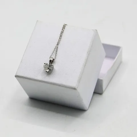 18CT WHITE GOLD PENDANT ON CHAIN, SET WITH A HEART CUT NATURAL DIAMOND WEIGHING +0.80CT