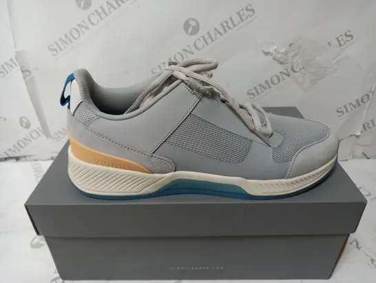 BOXED PAIR OF VIONIC TRAINERS GREY/BLUE SIZE 7