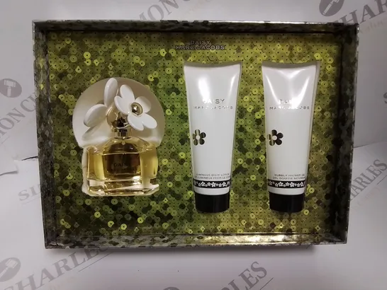 MARC JACOBS DAISY 50ML 3-PIECE FRAGRANCE SET RRP £73