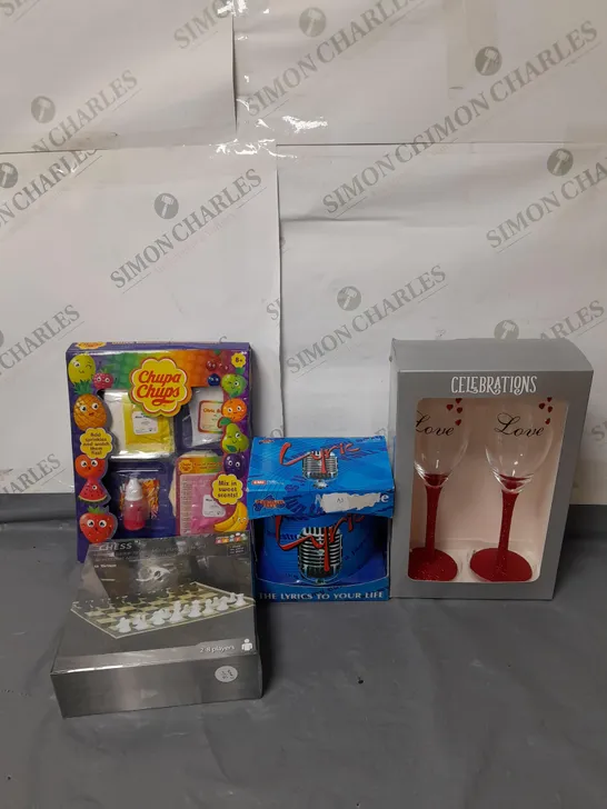 BOXED LOT OF APPROX. 15 HOUSEHOLD ITEMS TO INCLUDE GAMES AND GLASSES