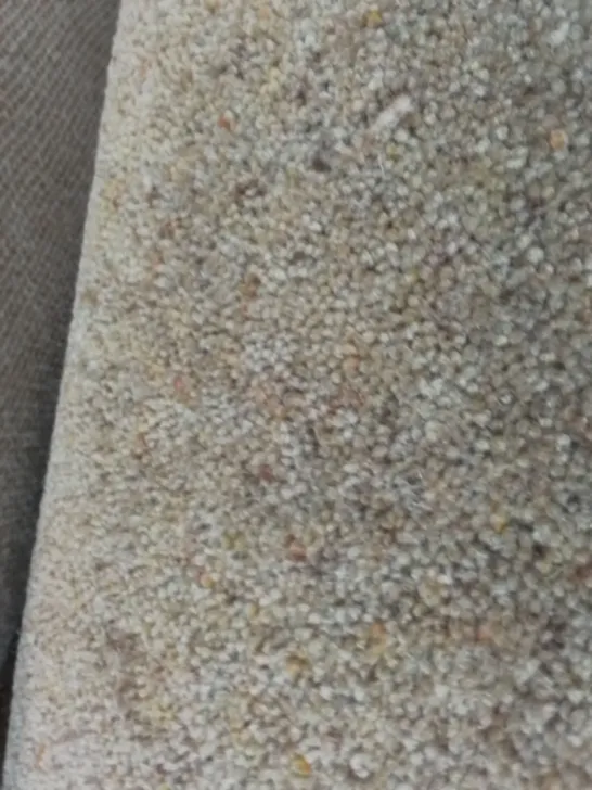 ROLL OF QUALITY DIMENSIONS BERBER CHESIL BEACH CARPET APPROXIMATELY 5×6.1M 