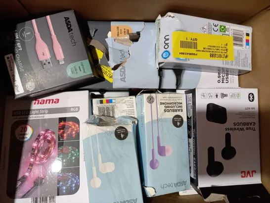 BOX OF APPROXIMATELY 20 ASSORTED ELECTRICAL ITEMS TO INCLUDE BLACKWEB SYNC AND CHARGE CABLE, BLACKWEB POWER BANK, BLACKWEB MICRO USB TO USB-A CABLE, ETC