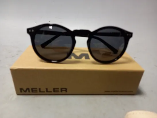 MELLER BLACK FRAMED SUNGLASSES 