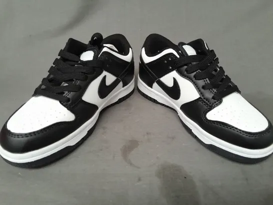 BOXED PAIR OF NIKE DUNK LOW SHOES IN BLACK/WHITE UK SIZE 1