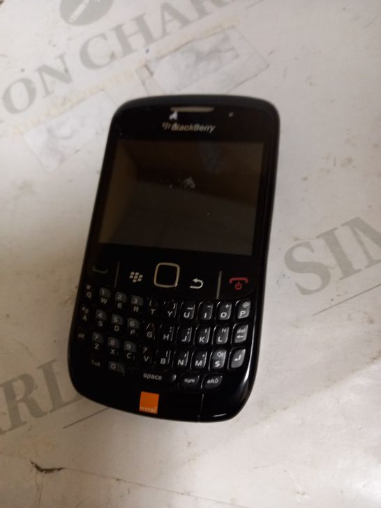 BLACKBERRY 8520