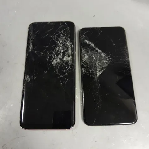 LOT OF 2 DAMAGED MOBILE PHONES TO INCLUDE SAMSUNG AND GOOGLE