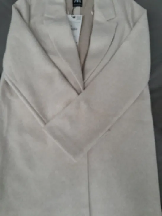 ZARA SOFT BUTTON COAT IN CREAM SIZE SMALL