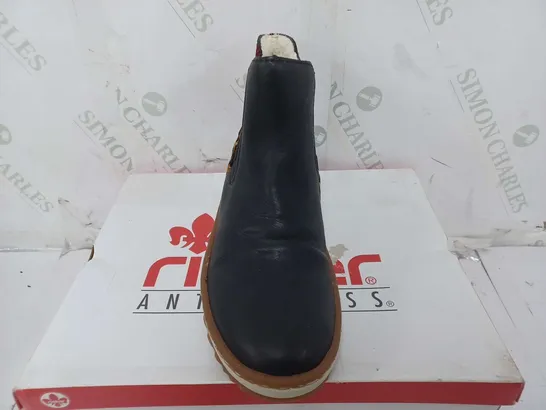 BOXED RIEKER CHELSEA BOOTS, NAVY - SIZE 39