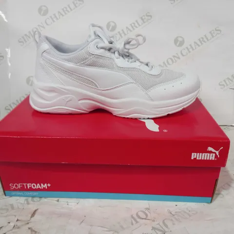 BOXED PAIR OF PUMA CILIA SOFT FOAM LEATHER TRAINERS IN WHITE UK SIZE 7