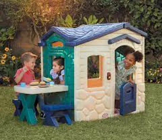BOXED LITTLE TIKES PICNIC ON THE PATIO PLAYHOUSE 