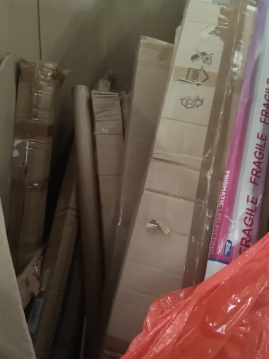 PALLET OF ASSORTED ITEMS INCLUDING ART EASEL, PRISMATIC LED FITTING, FOLDOUT CLOTHES LINE, CURTAIN RAIL ROD