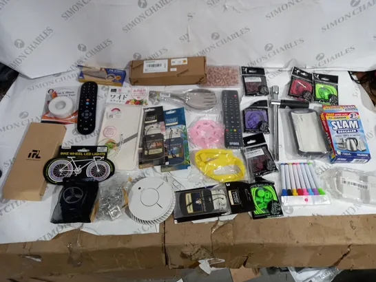 LOT OF APROXIMATELY 15 ASSORTED HOUSEHOLD ITEMS TO INCLUDE SLAM DESCALER, HEMMING TAPE, ELASTIC SHOELACE, AND SKY TV REMOTE ETC. 