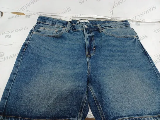 ZARA DENIM SHORTS SIZE 36