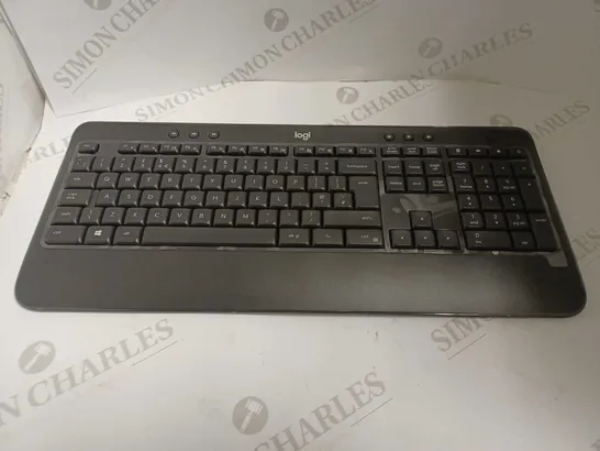 LOGITECH MK540 WIRELESS KEYBOARD AND MOUSE