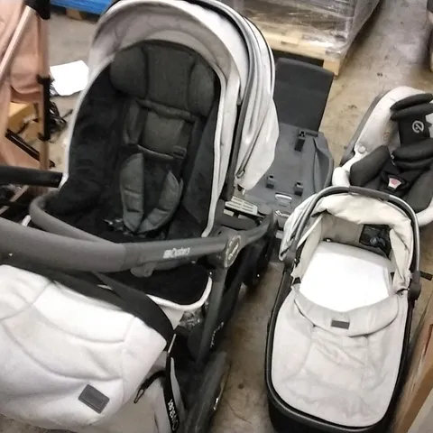 OYSTER 3 BUNDLE INCLUDING STROLLER, CARRYCOT, CAR SEAT AND CAR SEAT BASE