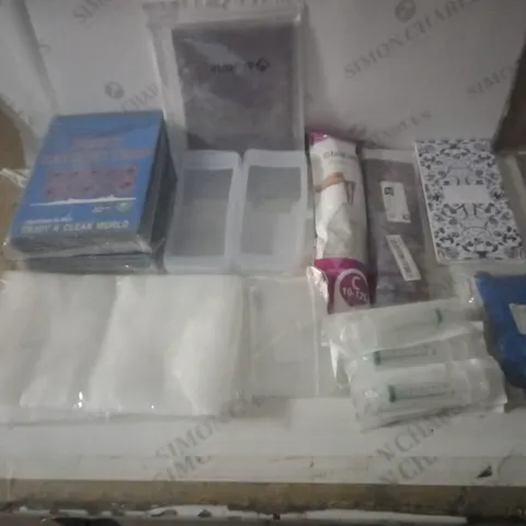 GROUP OF APPROX 10 ASSORTED ITEMS TO INCLUDE BUG CATCHERS, TABLET CASE, BIN BAGS ETC