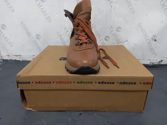 BOXED PAIR OF ADESSO ANKLE BOOTS IN TAN/LEOPARD PRINT SIZE 7