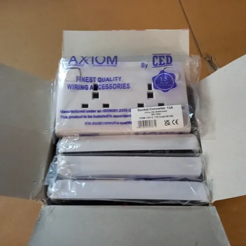 LOT OF 4 AXIOM SOCKET CONVERTERS 13A