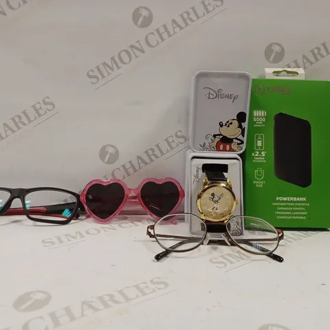 BOX OF APPROX 15 ASSORTED ITEMS TO INCLUDE - CELLY PORTABLE POWER BANK 5000MAH - DISNEY MICKEY MOUSE WATCH - UNBRANDED PINK GLITTER HEART EYE GLASSES ECT