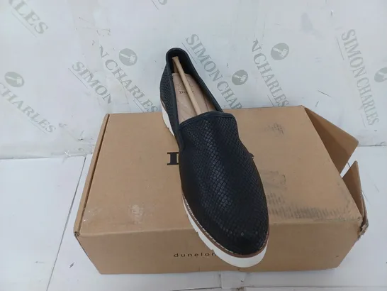 BOXED PAIR OF DUNE LONDON GILLIARD FLATFORM SLIPPER CUT LOAFERS IN BLACK SIZE 6