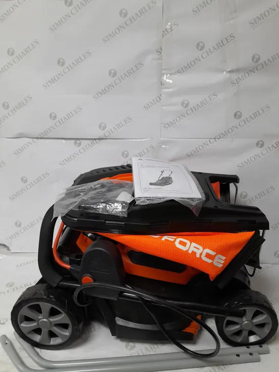 BOXED YARD FORCE 32CM LAWNMOWER AND TRIMMER