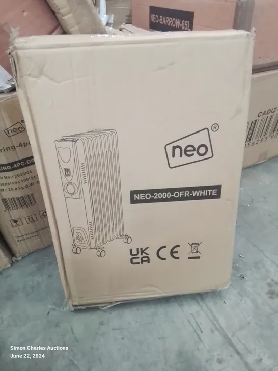 BOXED WHITE ELECTRIC HEATER 