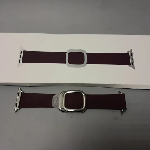 BOXED APPLE WATCH 41MM MULBERRY MODERN BUCKLE - SMALL