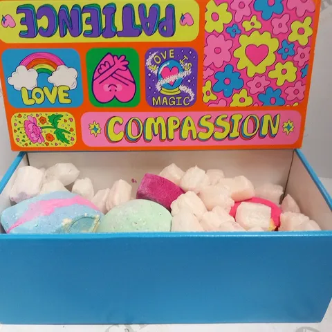 BOXED THE POWER OF LOVE BATH BOMB AND BUBBLE BAR GIFT SET