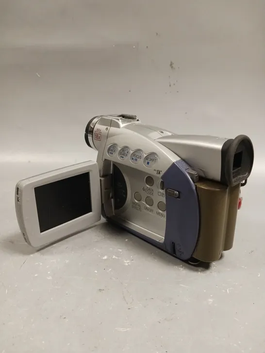 CANON MV500 DIGITAL VIDEO CAMCORDER 