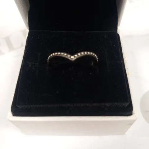 BOXED PANDORA RING