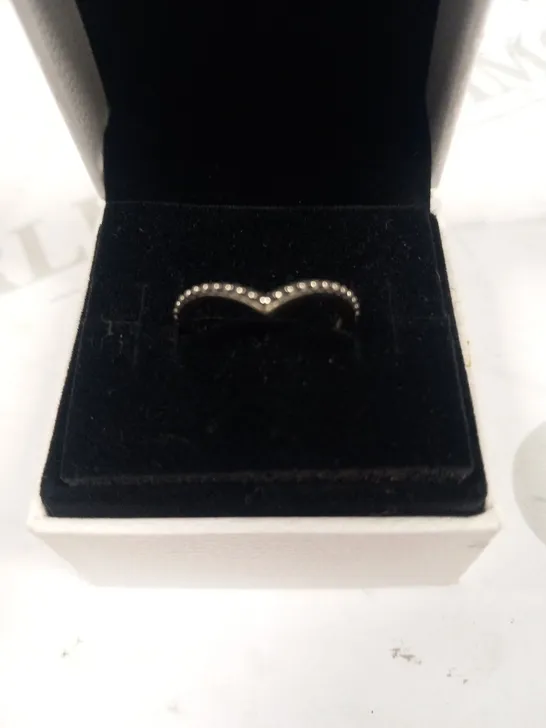 BOXED PANDORA RING