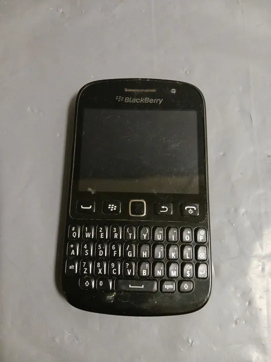 BLACKBERRY 9720 PHONE IN BLACK