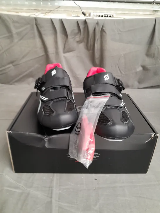 BOXED PAIR OF PELOTON CYCLING SHOES SIZE 45