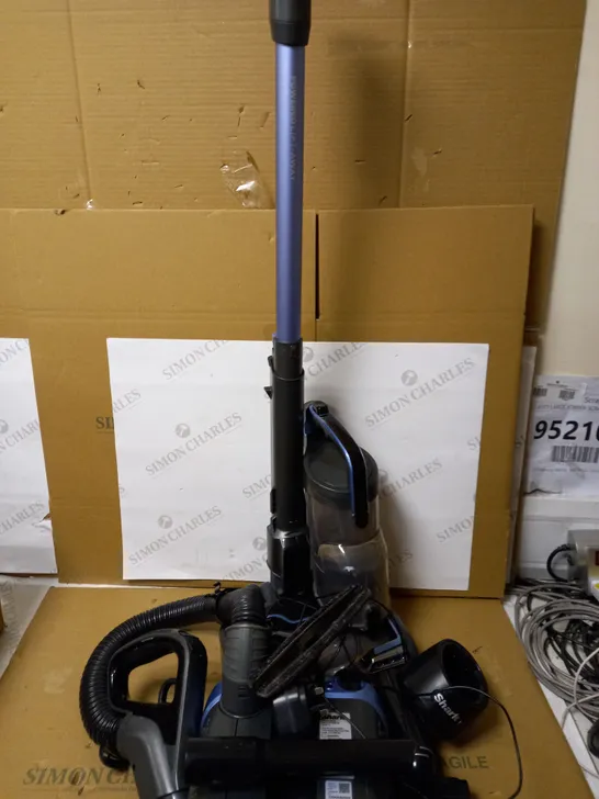 SHARK CORDLESS UPRIGHT VACUUM CLEANER ICZ160UK