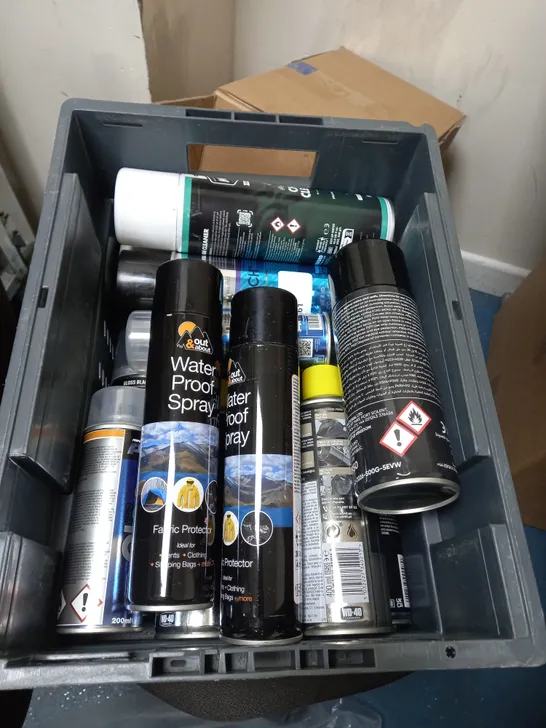 APPROXIMATELY 15 HOUSEHOLD AEROSOL SPRAY CANS TO INCLUDE WD40 MOTORBIKE SPRAY