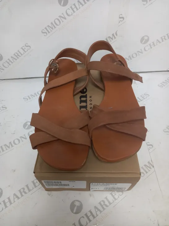 BOXED DUNE LONDON SANDLE TAN SIZE 8