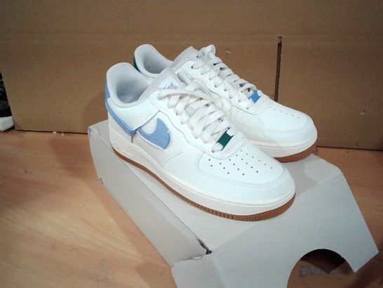 BOXED PAIR OF NIKE AIR FORCE 1 WHITE/GREEN/BLUE SIZE 6.5