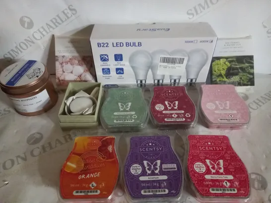 BOX OF APPROX 15 ASSORTED HOUSEHOLD ITEMS TO INCLUDE CANDLES, WAX MELTS, LIGHT BULBS, ETC 